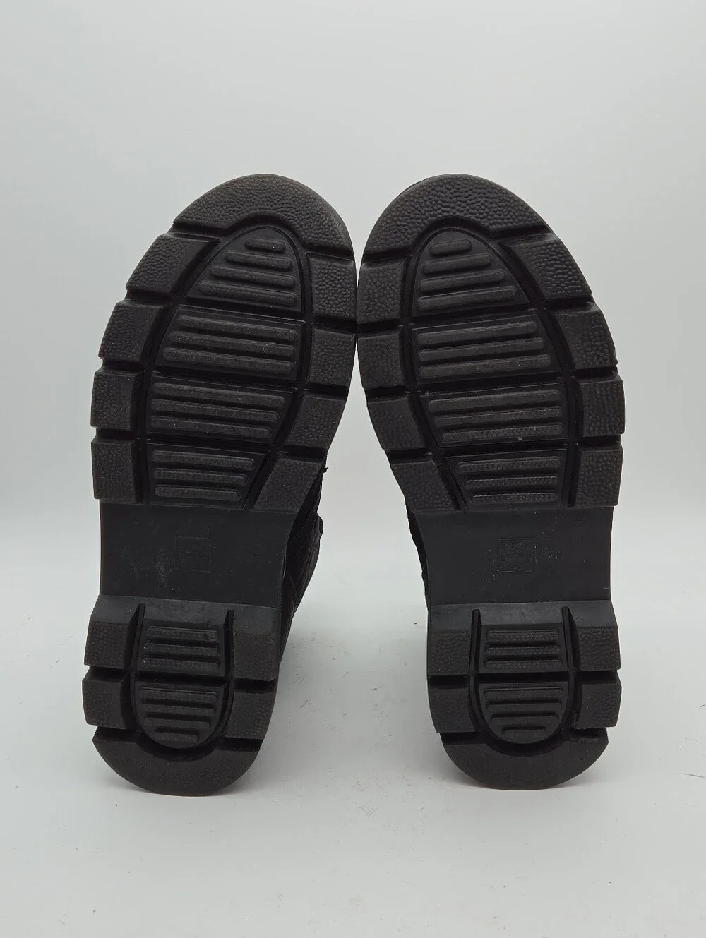 -- Dr Martens Combs Tech II Utility Boots Size Men's 10